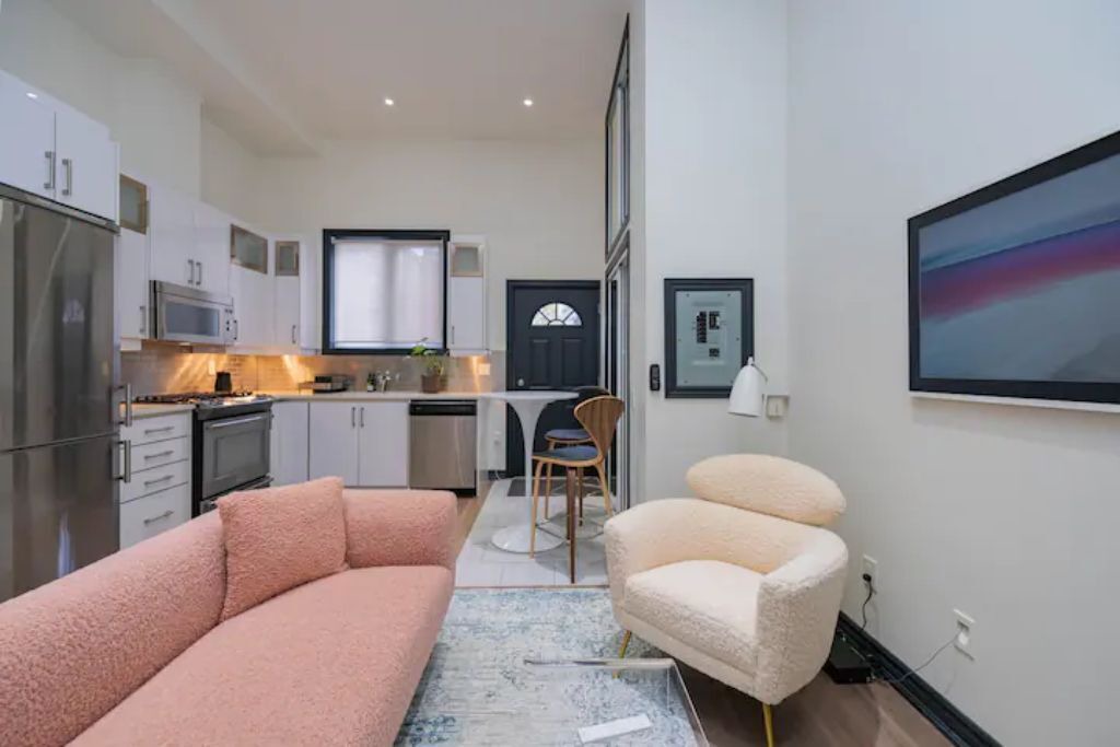 Photo of Livingroom in Midtown Toronto