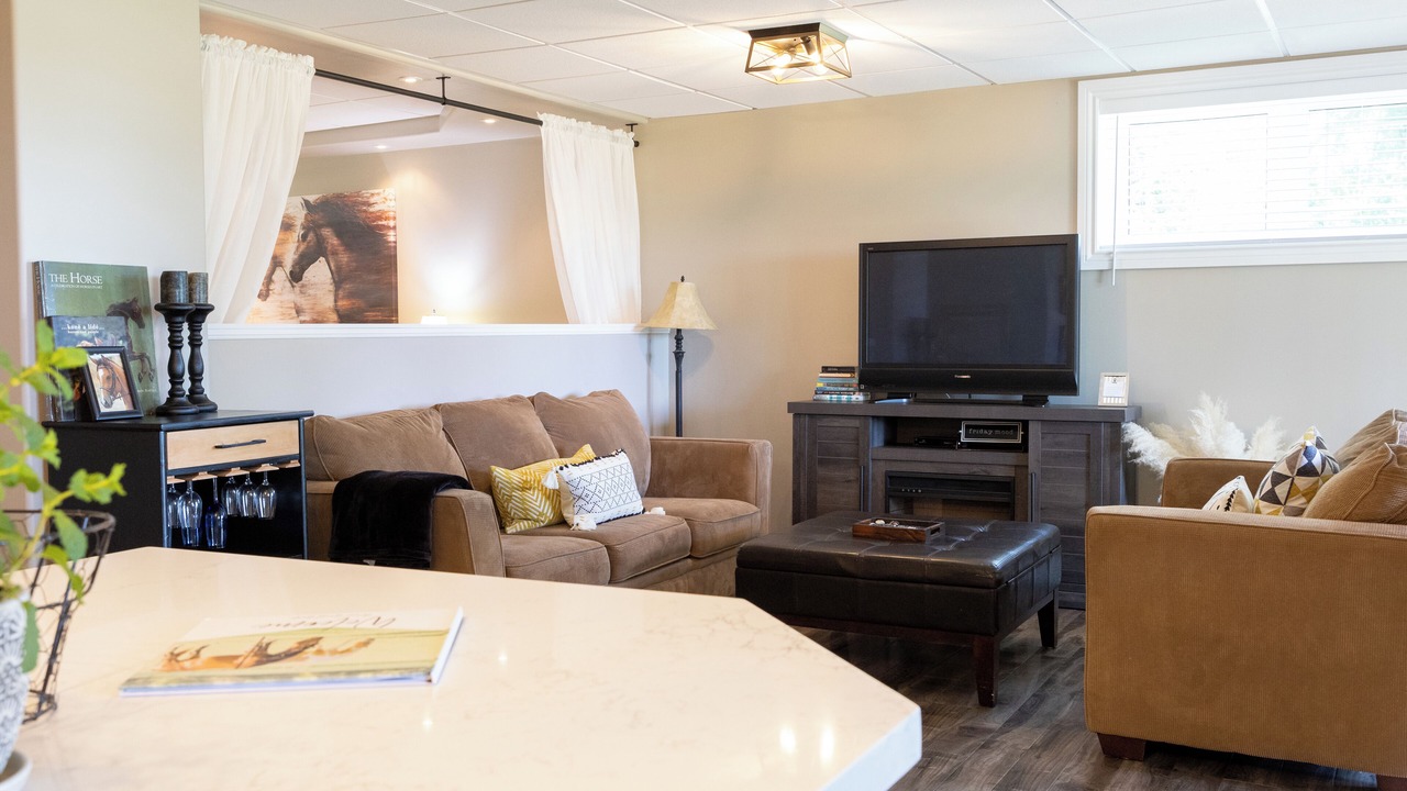 Photo of Livingroom in Loyalist