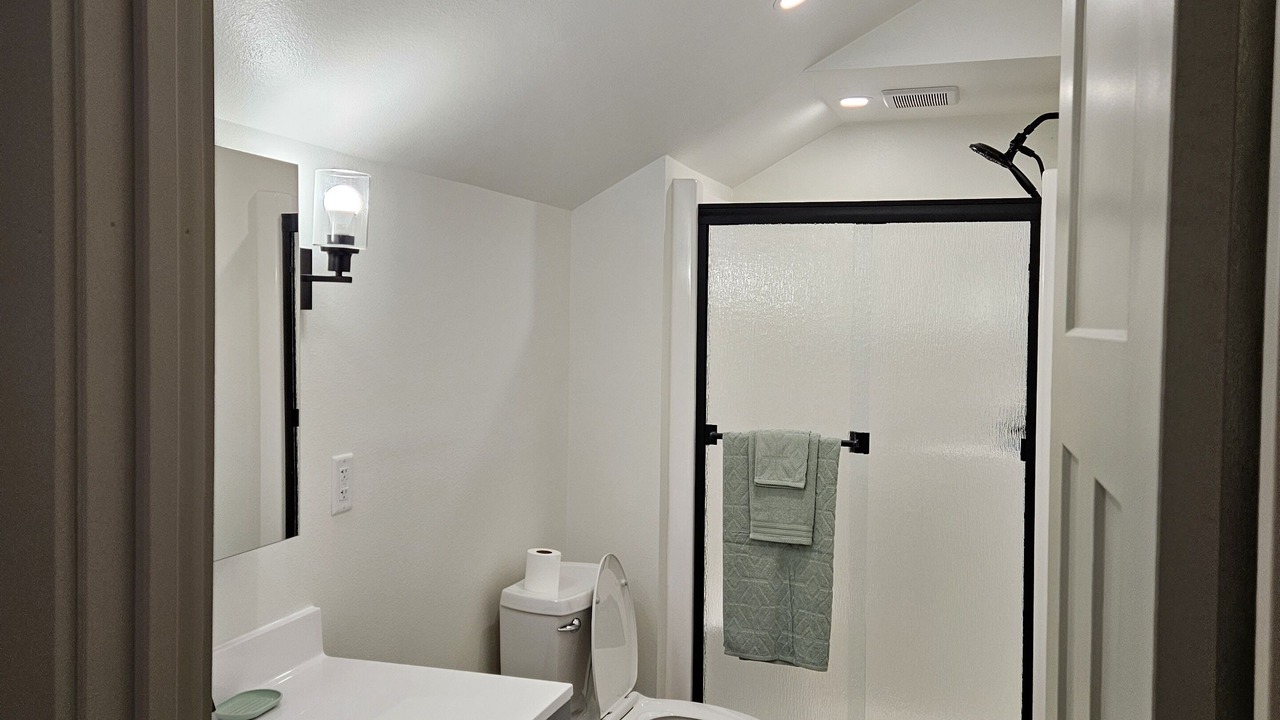 Photo of Bathroom in Brownsville