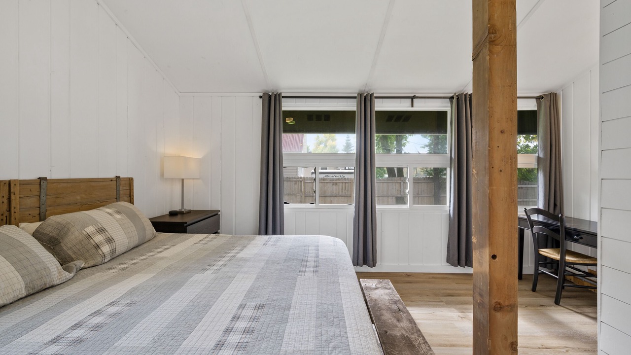 Photo of Bedroom in Isanti