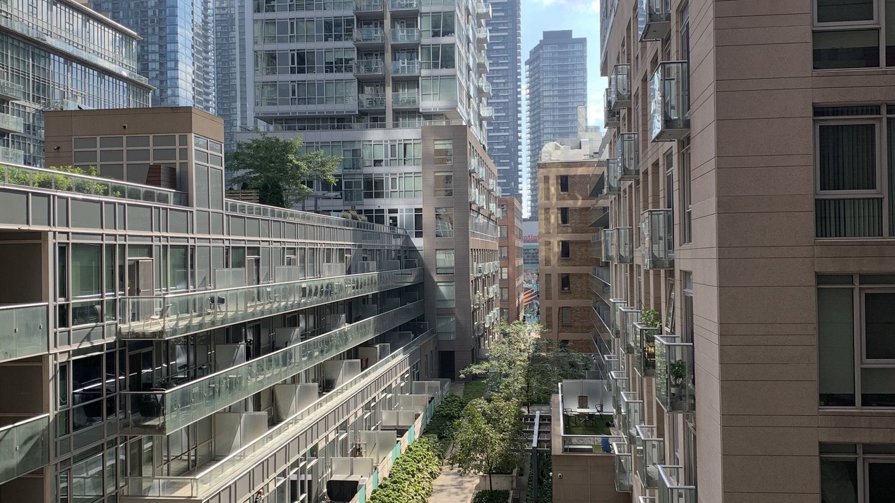 Photo of Others in Financial District