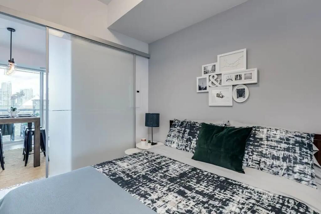 Photo of Bedroom in Toronto Entertainment District
