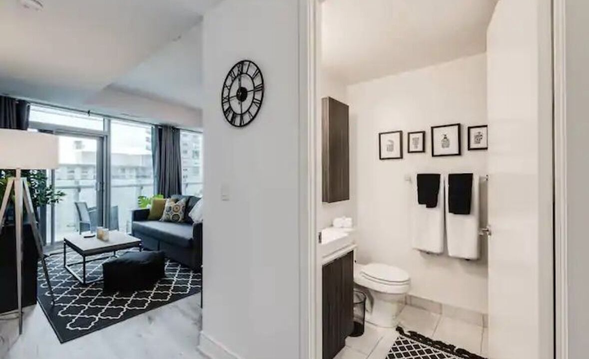 Photo of Bathroom in Toronto Entertainment District