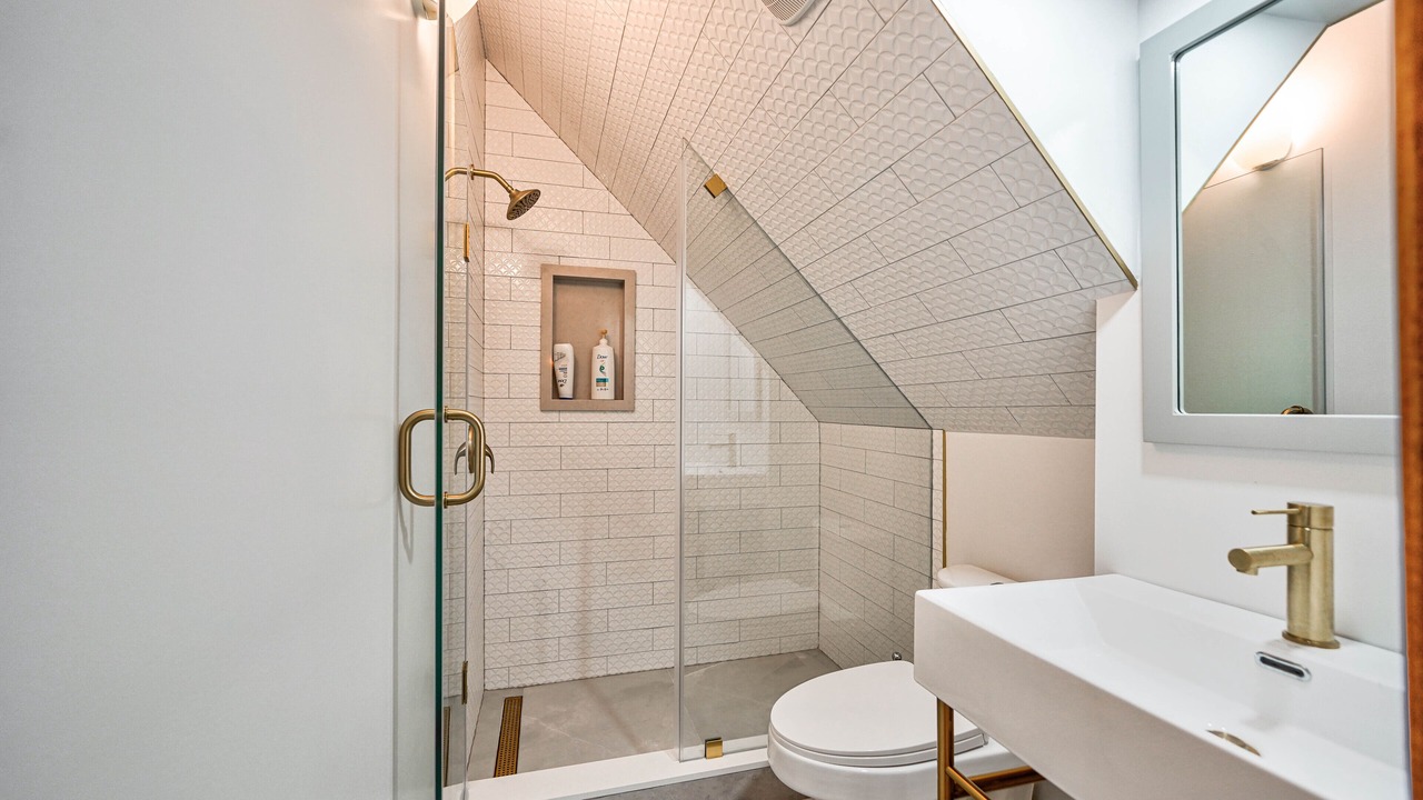 Photo of Bathroom in Arden