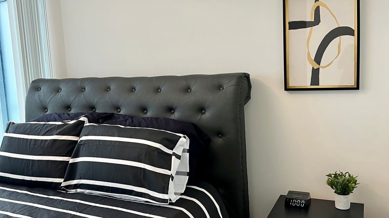 Photo of Bedroom in Toronto Entertainment District