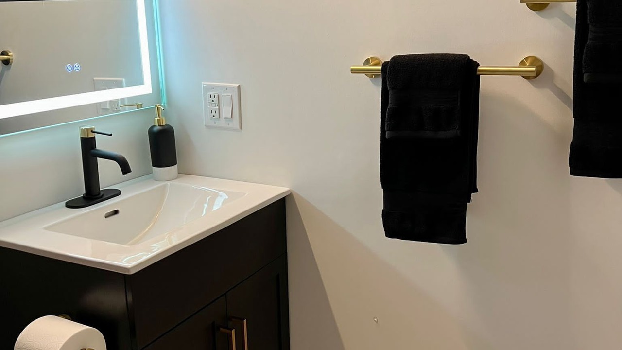 Photo of Bathroom in Toronto Entertainment District