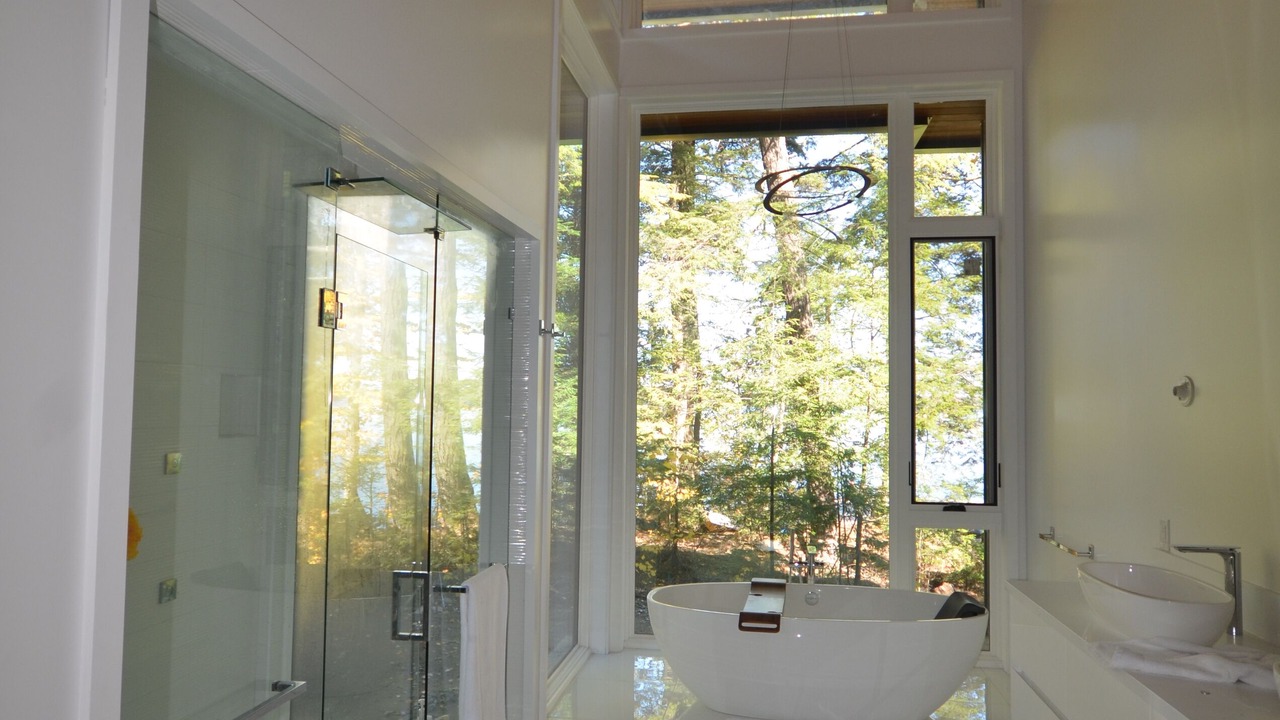 Photo of Bathroom in Dysart et al