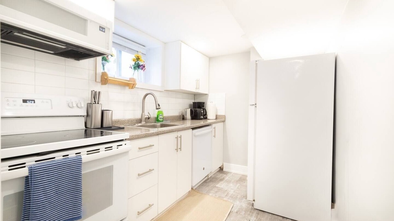 Photo of Kitchen in Clanton Park