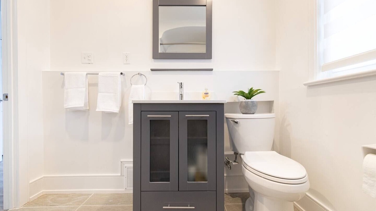 Photo of Bathroom in Clanton Park