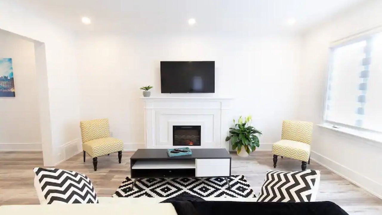 Photo of Livingroom in Clanton Park