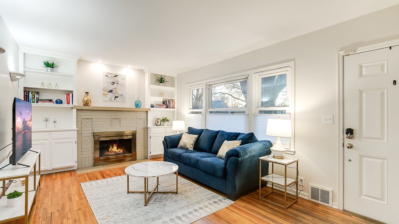 Photo of Livingroom in St. Louis Park