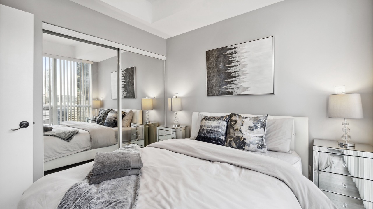 Photo of Bedroom in Toronto Entertainment District
