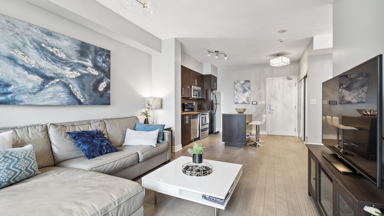 Photo of Livingroom in Toronto Entertainment District