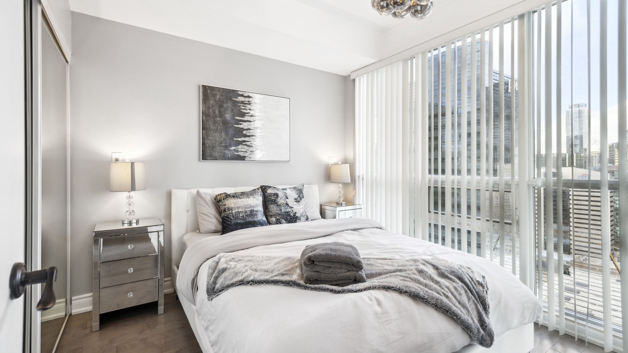 Photo of Bedroom in Toronto Entertainment District