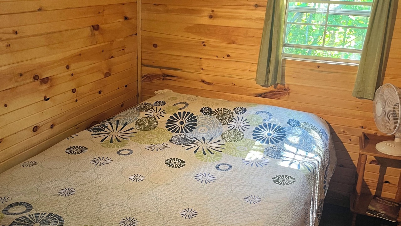 Photo of Bedroom in Whitney