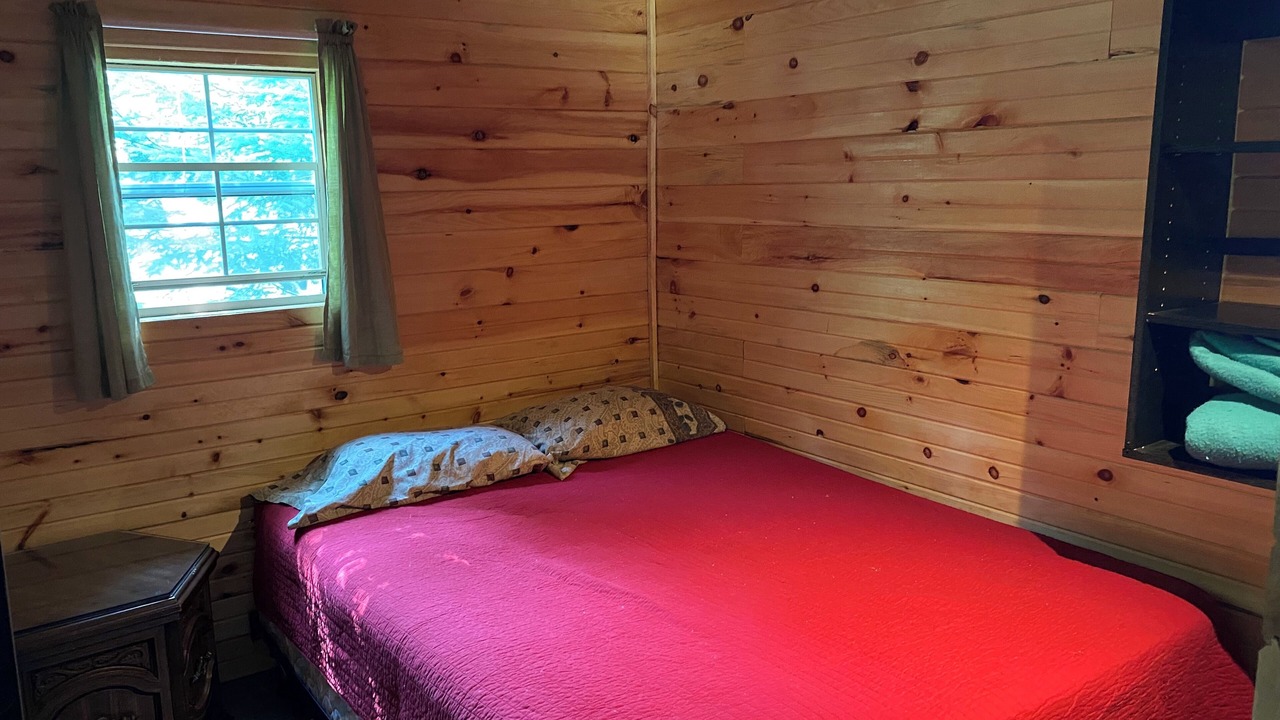 Photo of Bedroom in Whitney