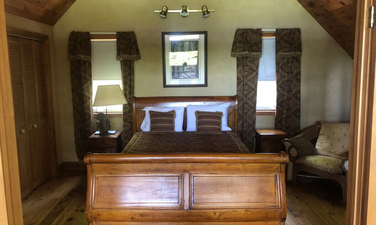 Photo of Bedroom in Trent Lakes