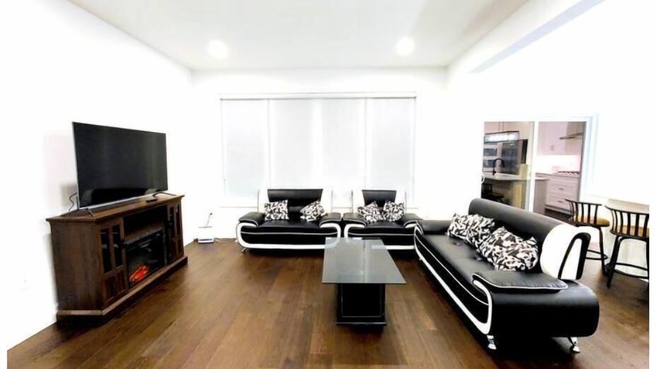 Photo of Livingroom in Ilderton