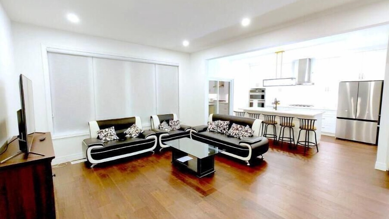 Photo of Livingroom in Ilderton