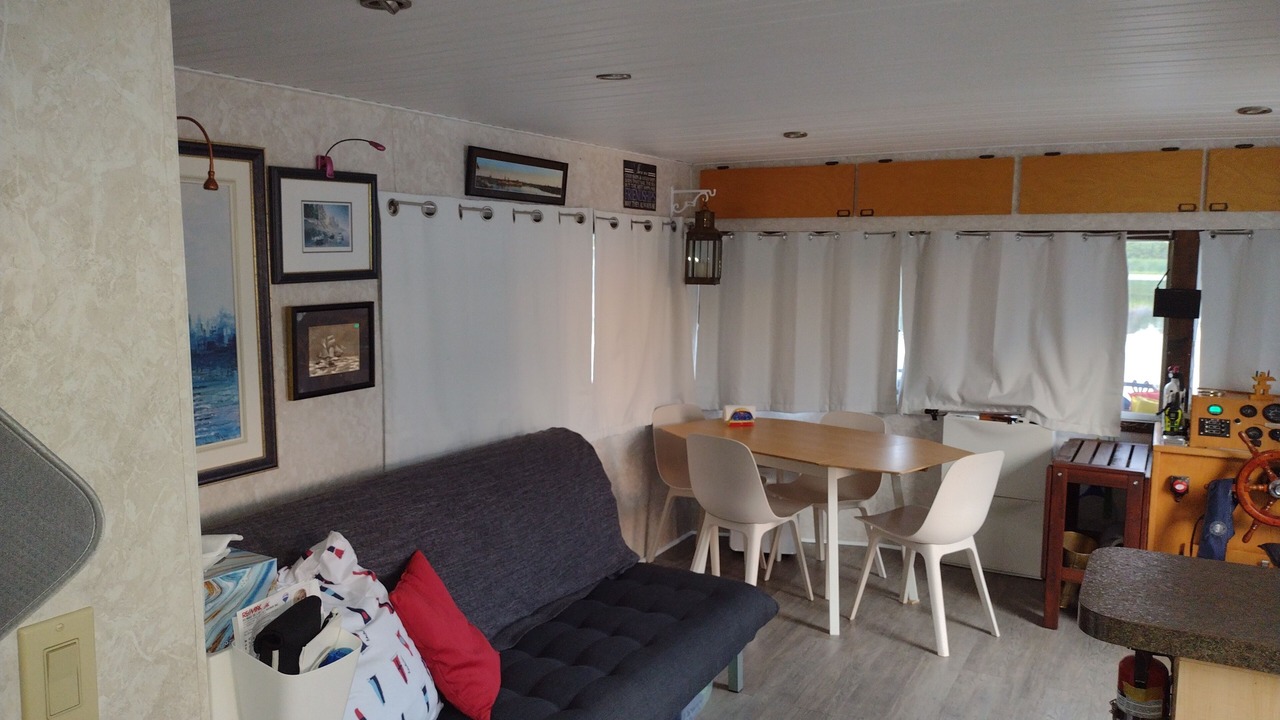 Photo of Livingroom in North Grenville