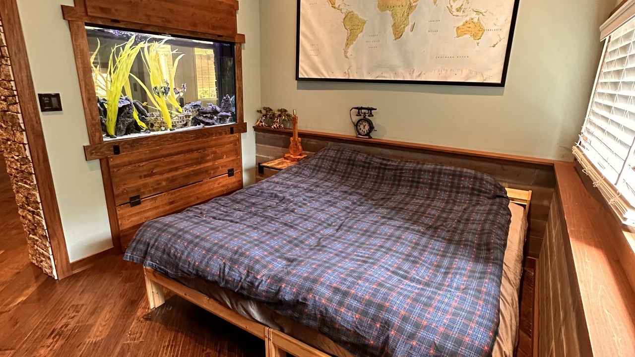 Photo of Bedroom in King