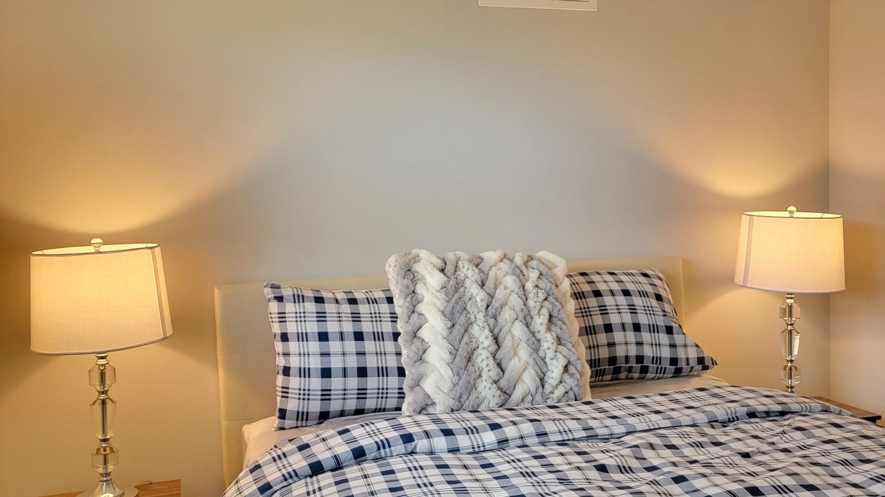 Photo of Bedroom in Maple Leaf