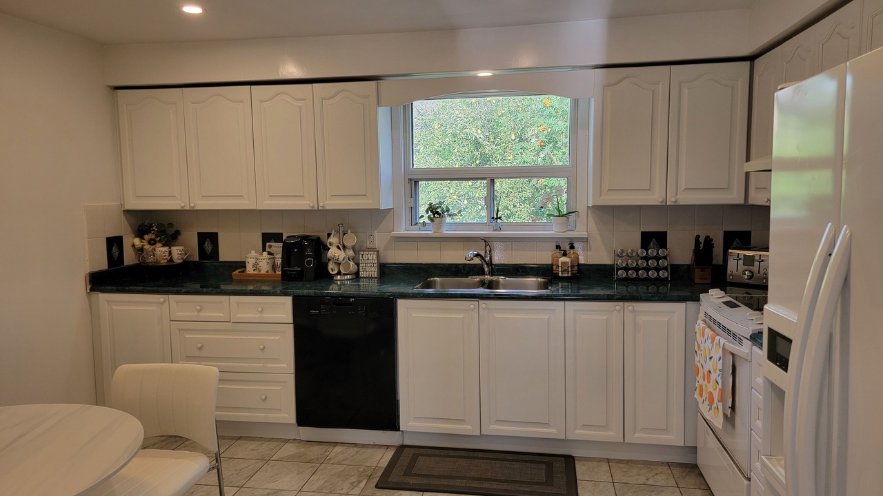 Photo of Kitchen in Maple Leaf