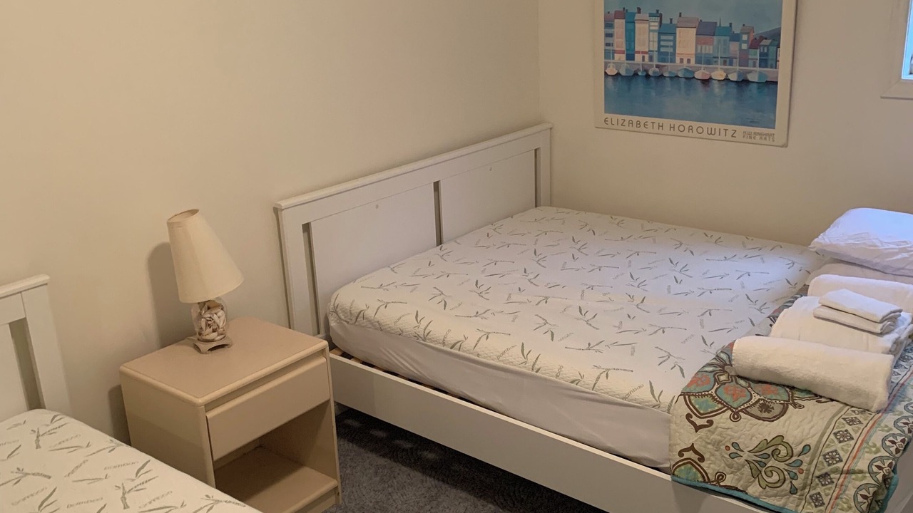 Photo of Bedroom in Grand Bend