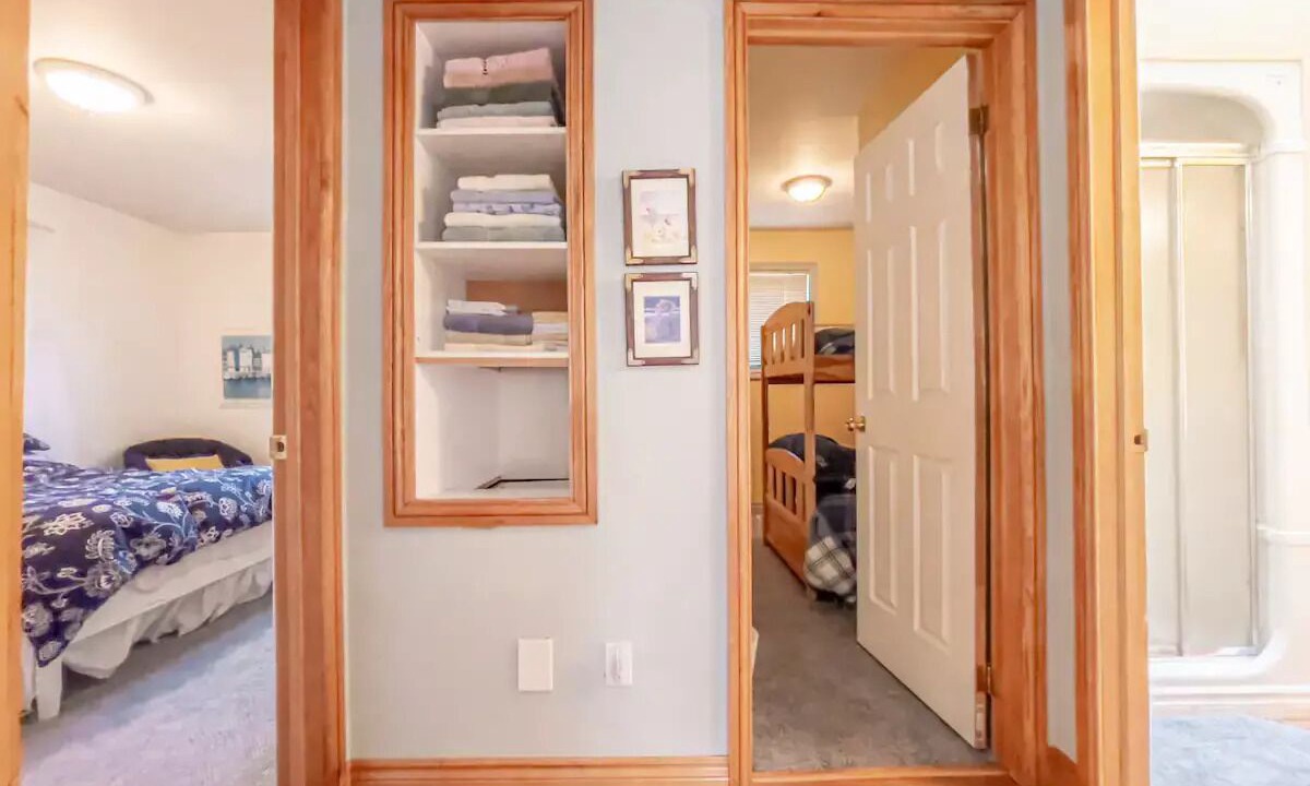 Photo of Bedroom in Grand Bend