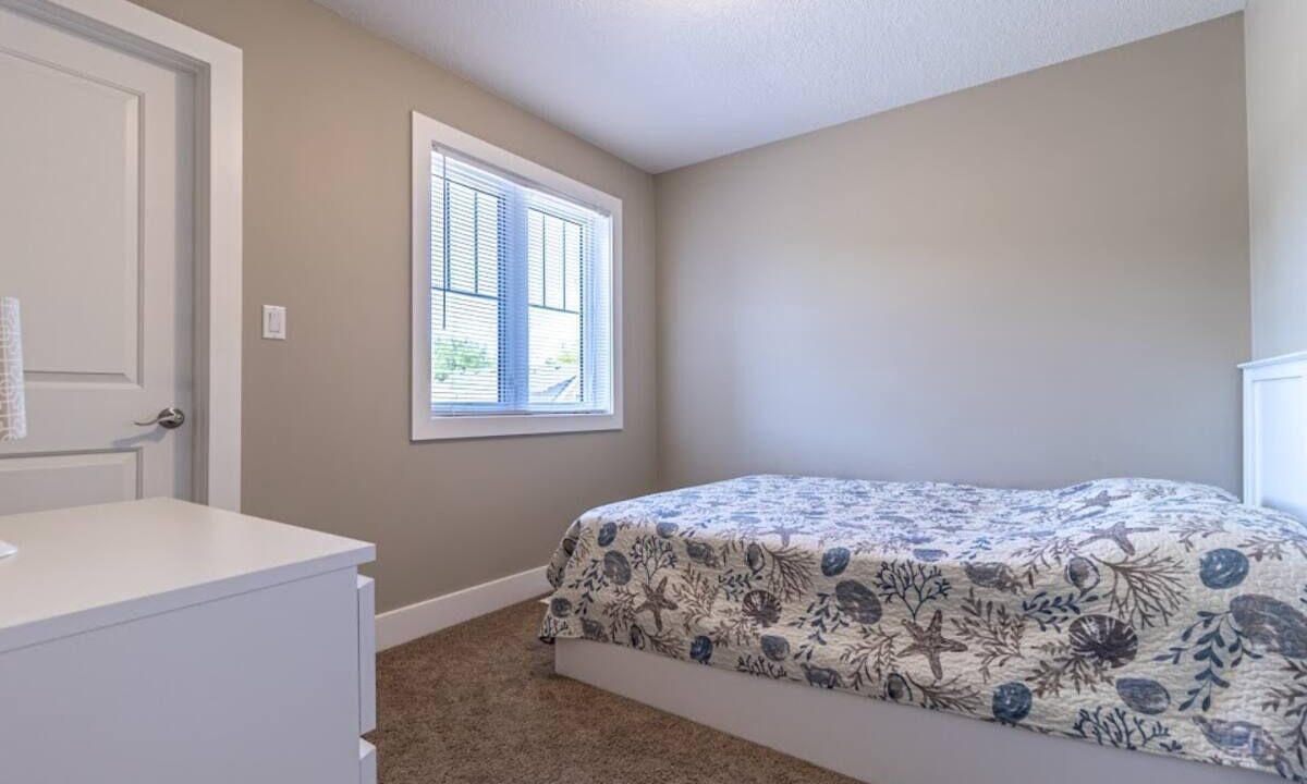 Photo of Bedroom in Grand Bend