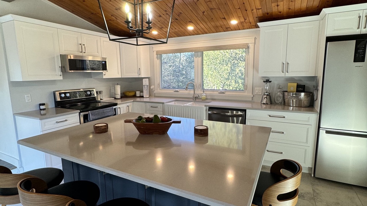 Photo of Kitchen in Central Frontenac
