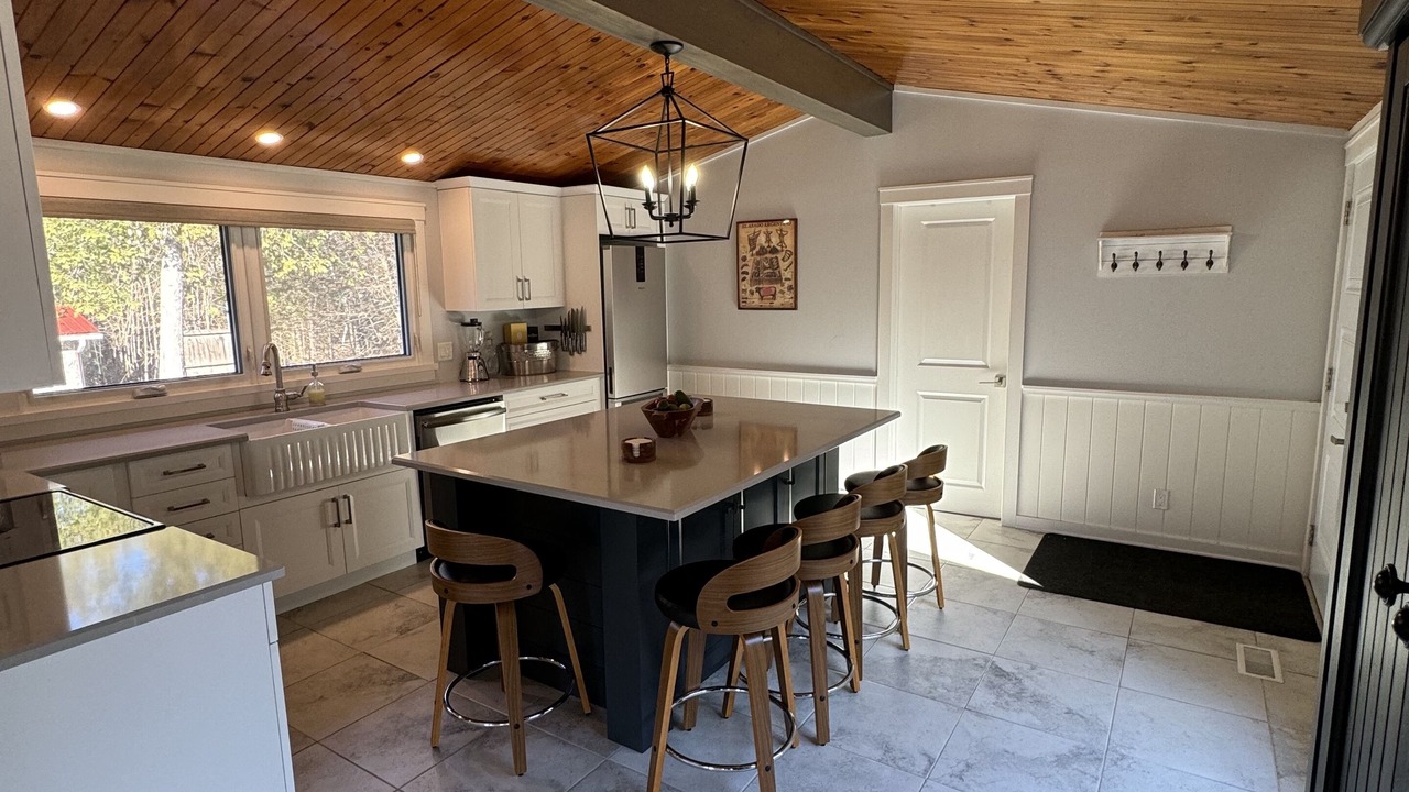 Photo of Kitchen in Central Frontenac
