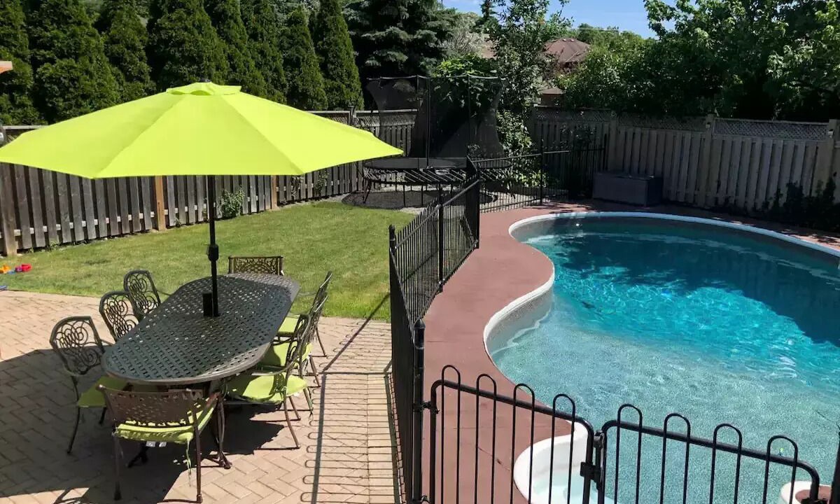Photo of Outdoor in Erin Mills