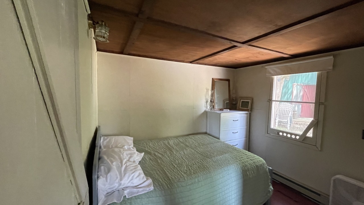 Photo of Bedroom in Irondale