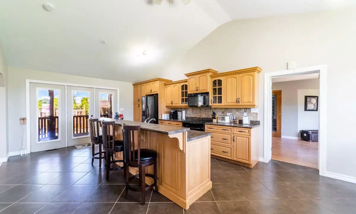 Photo of Kitchen in Thames Centre