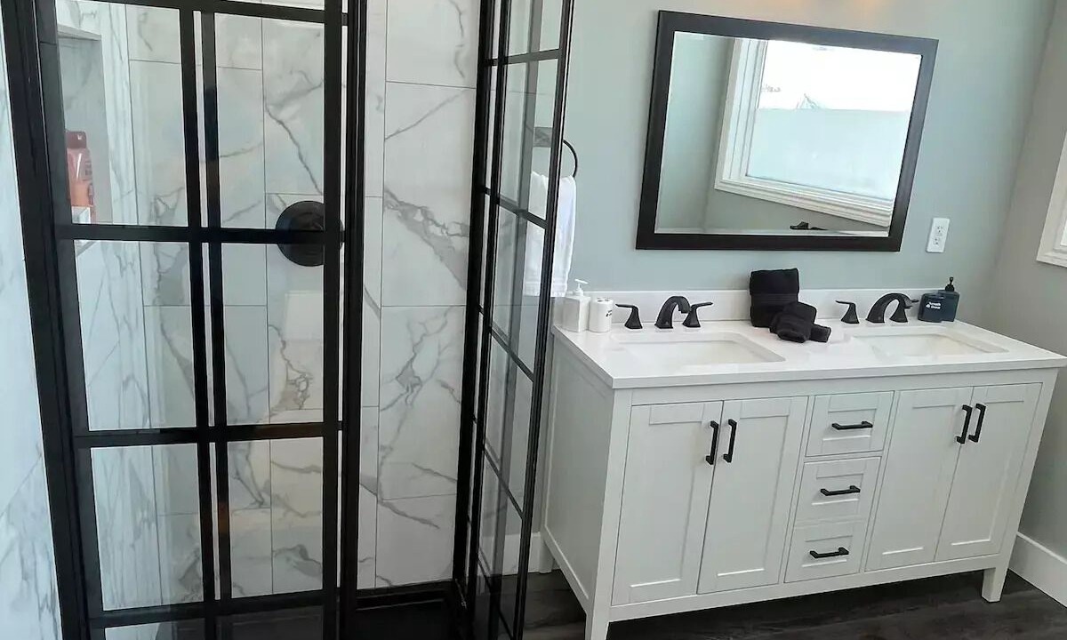 Photo of Bathroom in Thames Centre