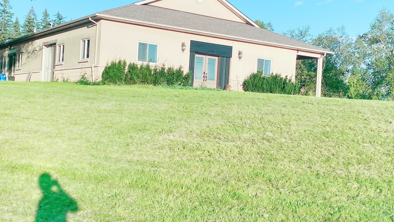 Photo of Outdoor in King