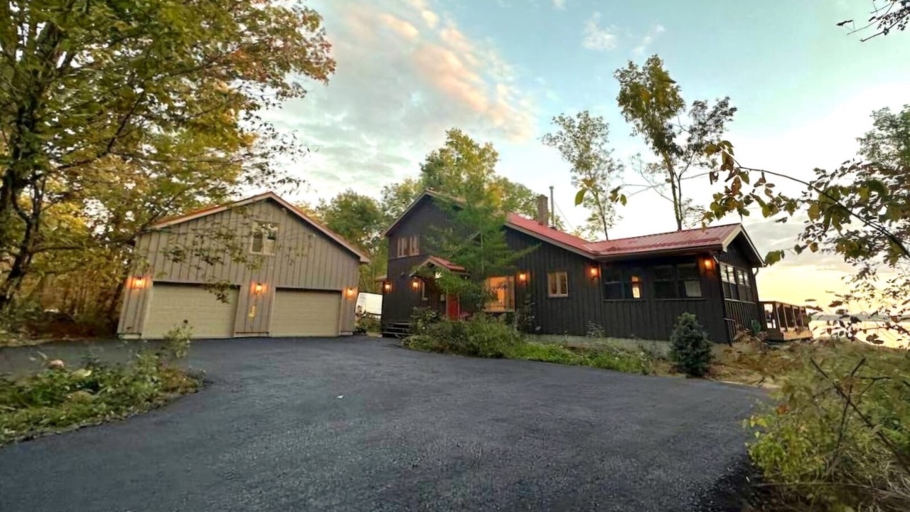 Photo of Outdoor in Tweed