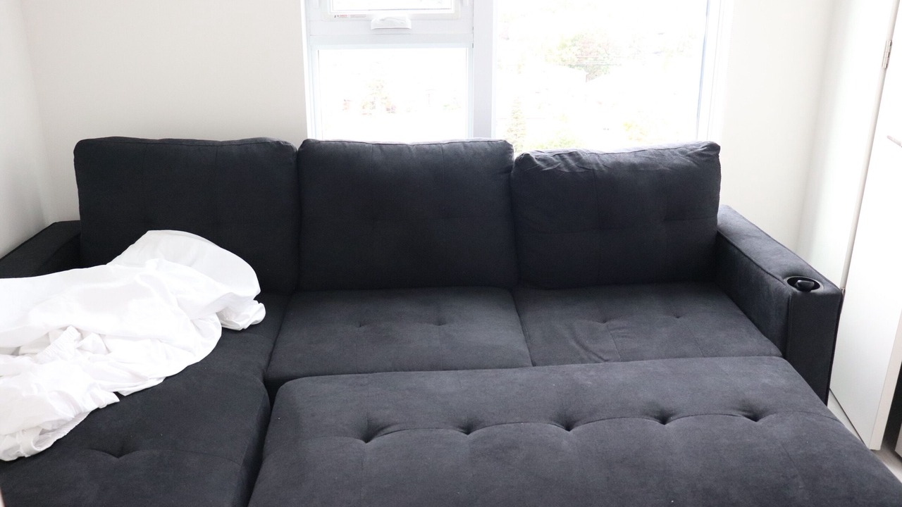 Photo of Livingroom in Birch Cliff Heights