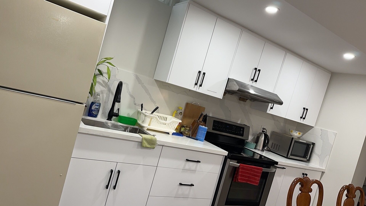 Photo of Kitchen in Central Erin Mills