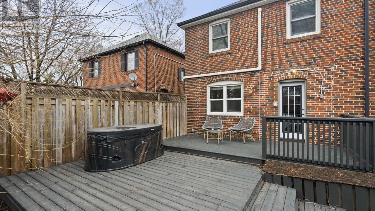 Photo of Patio Balcony in East York