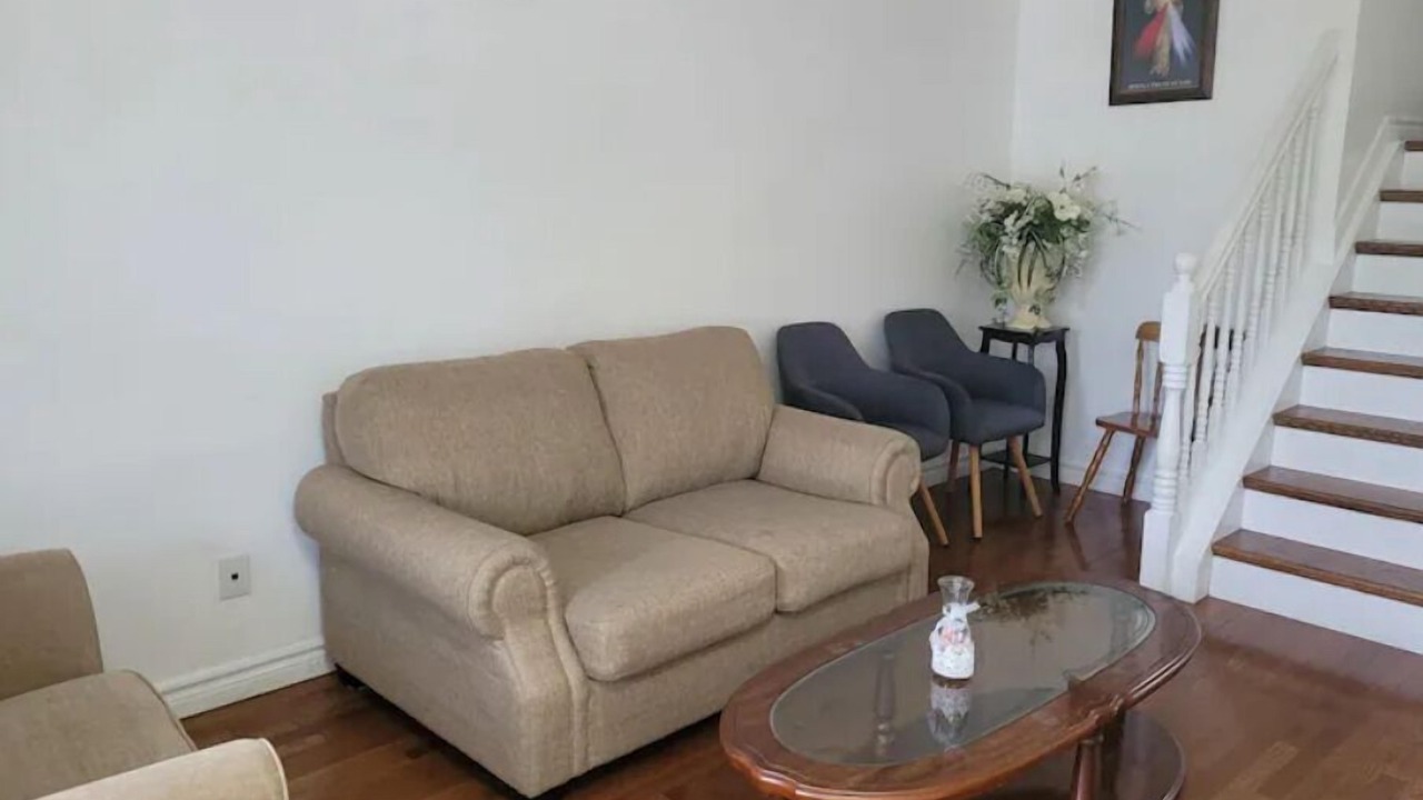 Photo of Livingroom in Chatham-Kent
