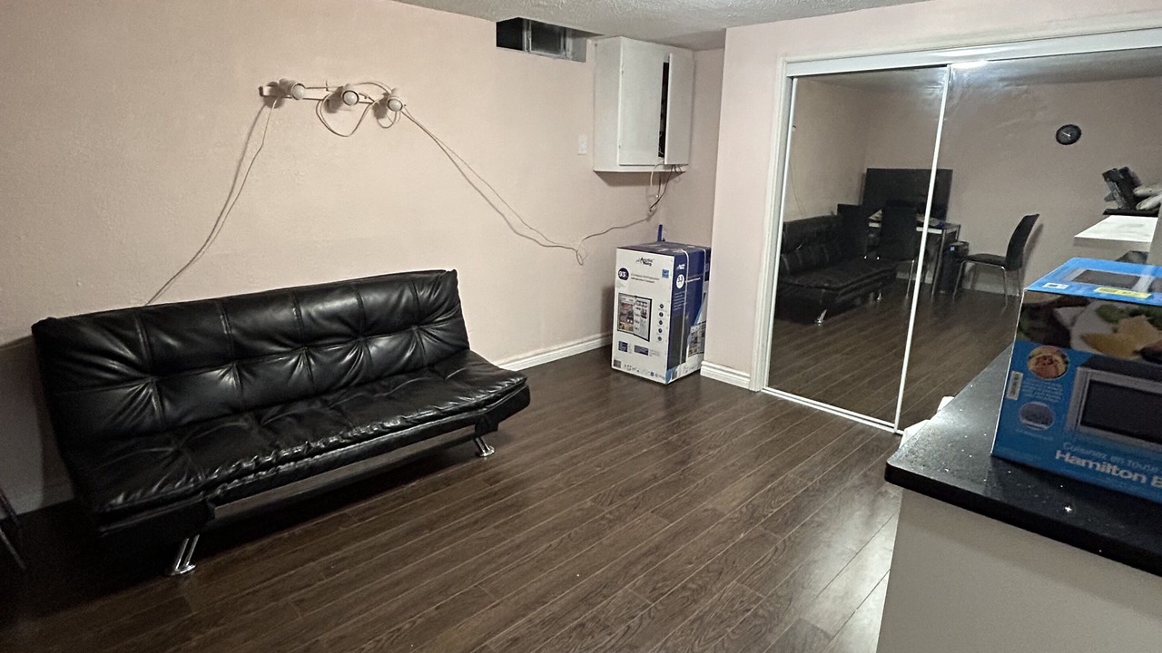 Photo of Livingroom in Caledon