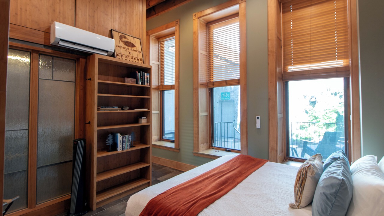 Photo of Bedroom in Canal Park