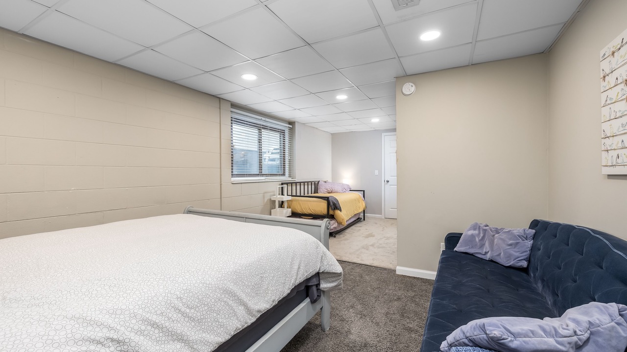 Photo of Bedroom in Midway