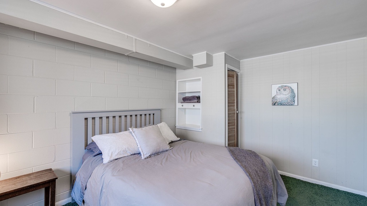 Photo of Bedroom in Midway