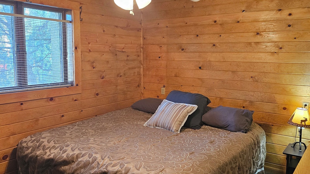 Photo of Bedroom in Onamia