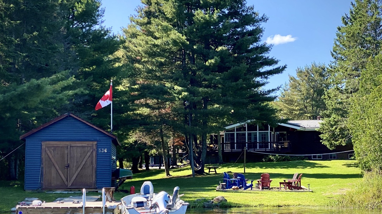 Photo of Outdoor in McKellar