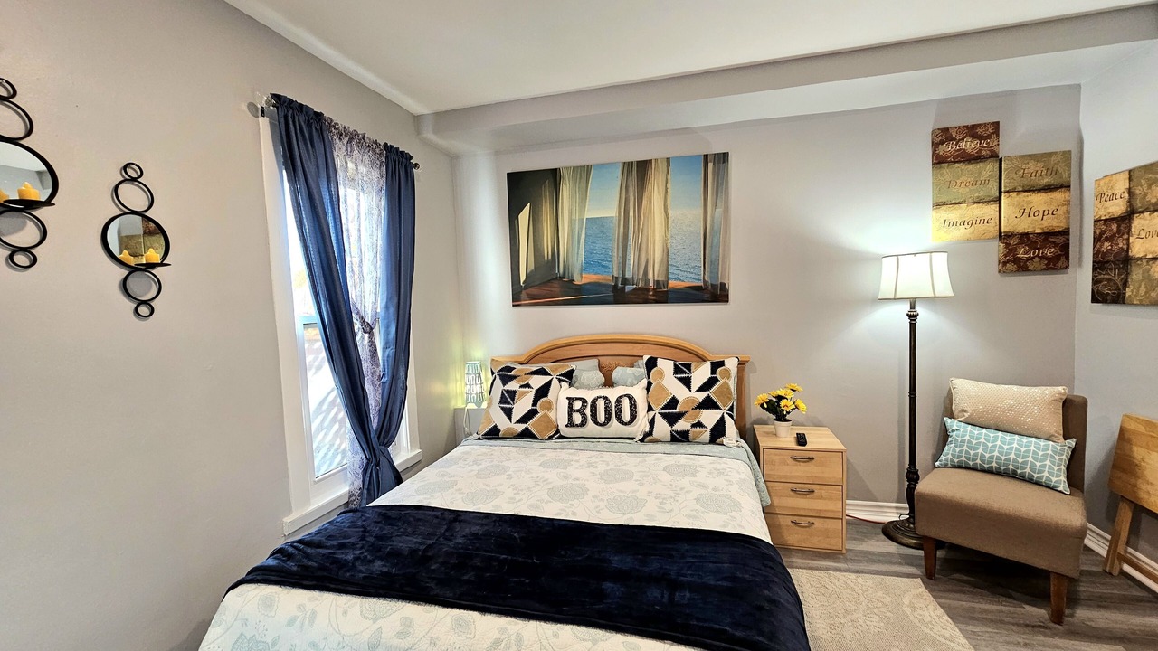Photo of Bedroom in Davenport