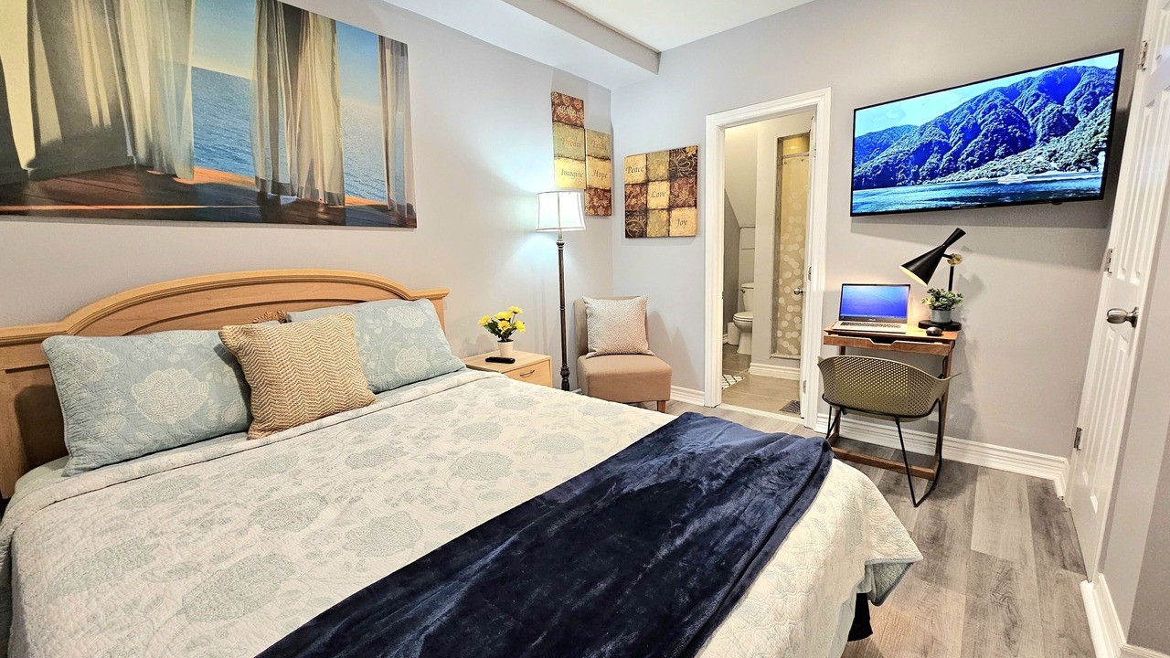 Photo of Bedroom in Davenport